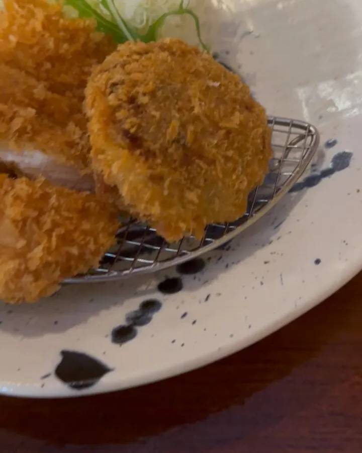 浮島通りにあるアグー豚のトンカツといえば